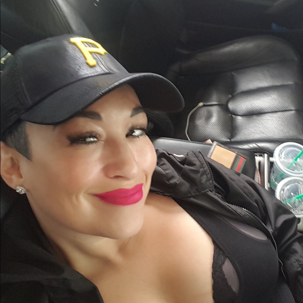 Meet your Posher, Carlo